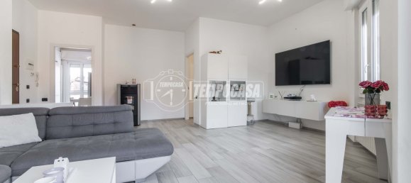 2 bedrooms Apartment in Guanzate, Italy No. 275850 8