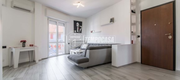 2 bedrooms Apartment in Guanzate, Italy No. 275850 10