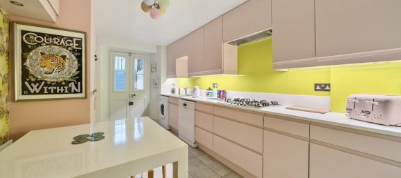 2 bedrooms Apartment in London, United Kingdom No. 7737 3