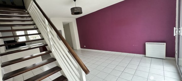 2 bedrooms House in Joue-les-Tours, France No. 73376 5