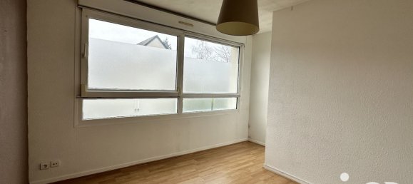 2 bedrooms House in Joue-les-Tours, France No. 73376 14