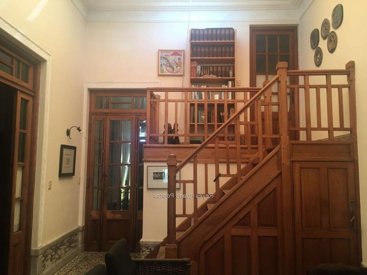 4 bedrooms House in Montevideo, Uruguay No. 433