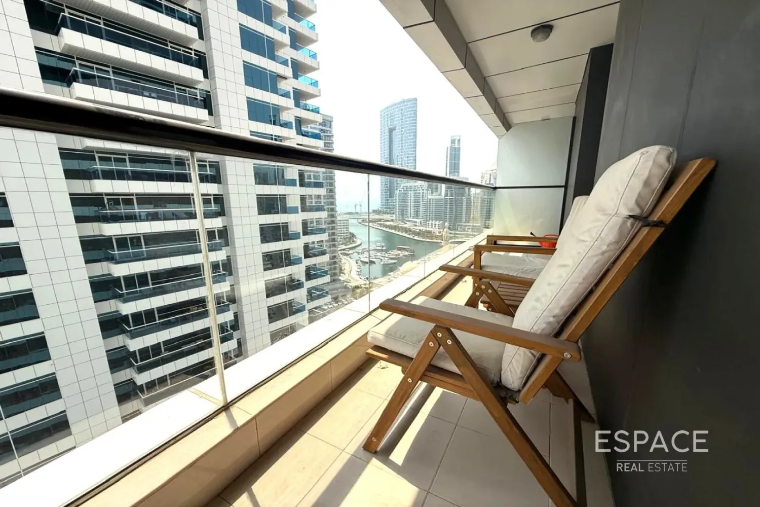 Apartamento T1 em Dubai Marina, UAE N.º 118754