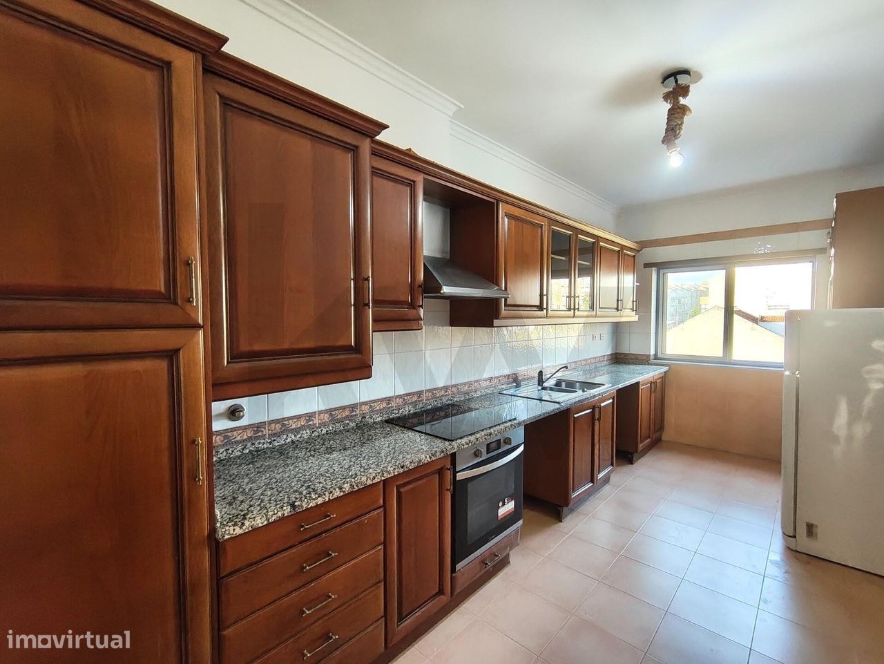 2 bedrooms Apartment in Seixal, Portugal No. 242643