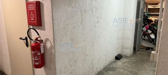 5-Zimmer Wohnung in Usmate Velate, Italy, Nr. 5357 7