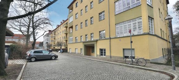 Квартира с 4 комнатами в Берлин, Германия № 107973 20