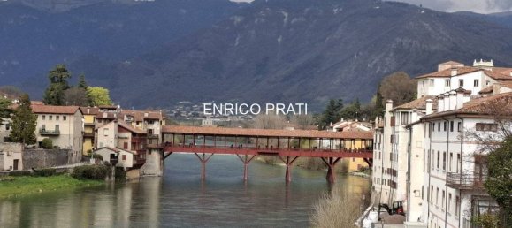 Gewerbliche Immobilie in Bassano del Grappa, Italy 116m², Nr. 222126 9