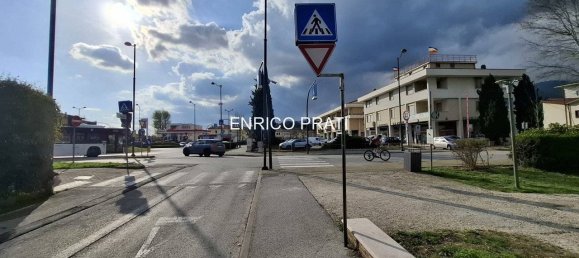 Gewerbliche Immobilie in Bassano del Grappa, Italy 116m², Nr. 222126 2