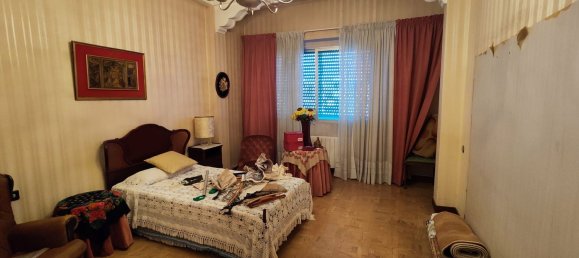 4 bedrooms Apartment in Valencia, Spain No. 160059 8