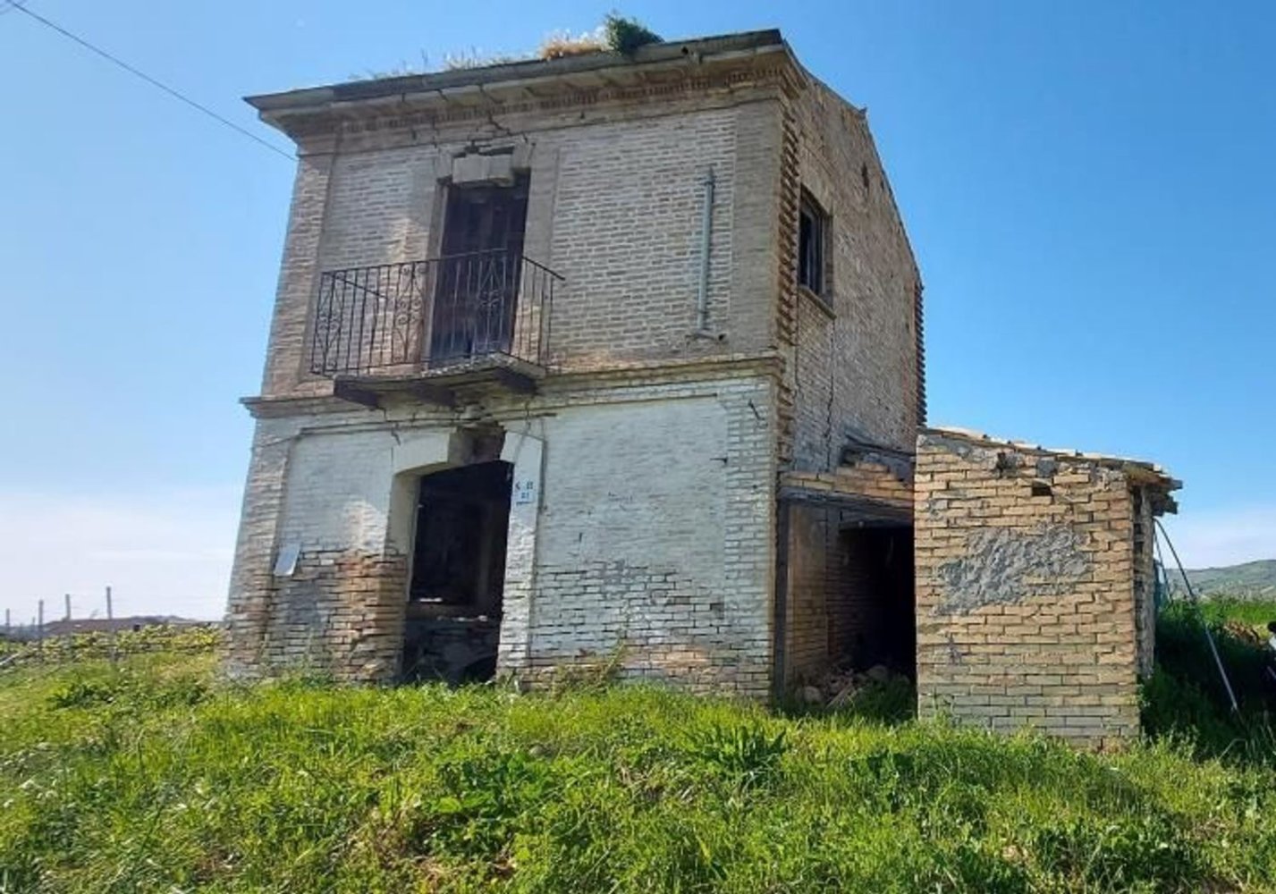 Дом с 3 спальнями в Ланчано, Италия № 77819