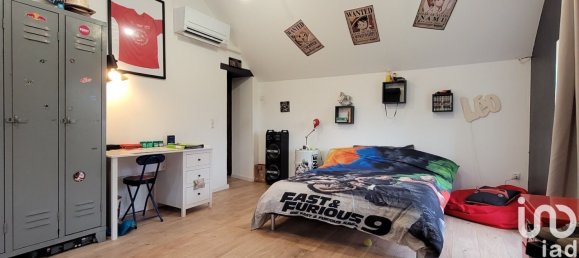 6 bedrooms House in Saint-Pierre-les-Etieux, France No. 40963 3