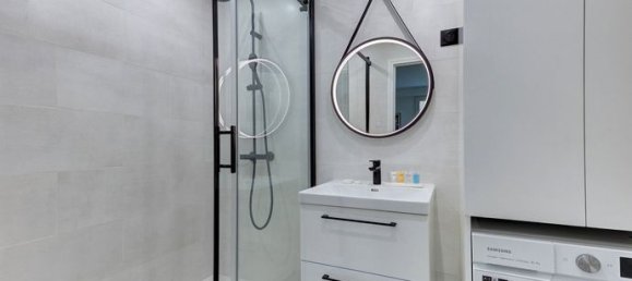 1 bedroom Apartment in Suresnes, France No. 311701 7