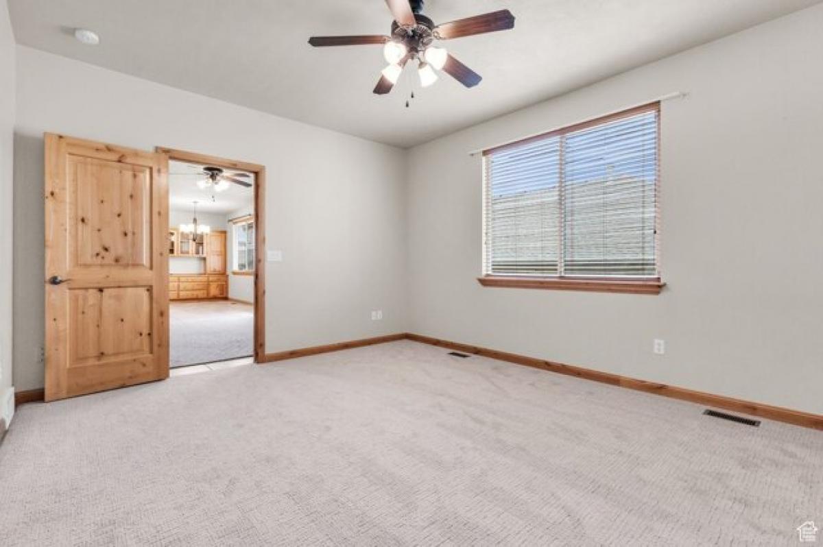 4 bedrooms House in Sandy, USA No. 425014