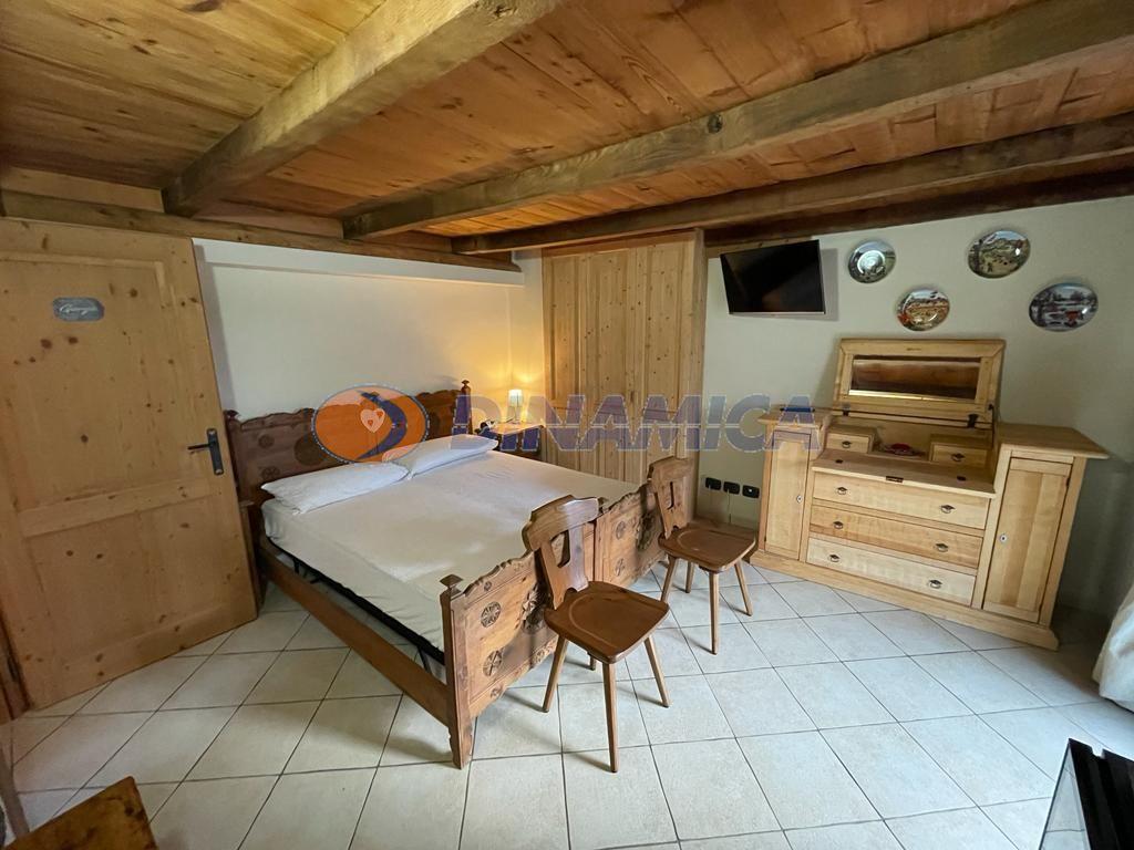 8 rooms House in Bema, Italy No. 155877