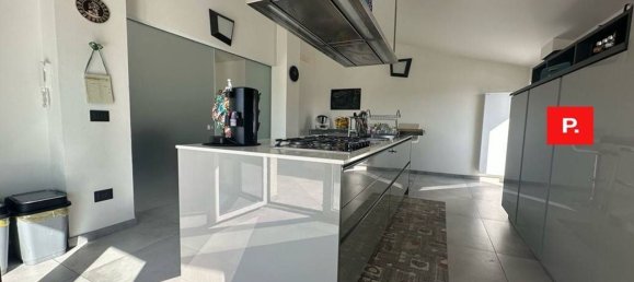 Ático de 3 dormitorios en Santa Maria Capua Vetere, Italy No. 108702 12