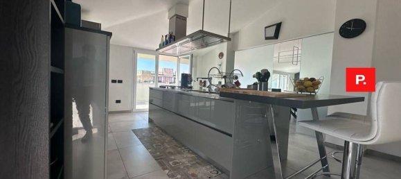 Ático de 3 dormitorios en Santa Maria Capua Vetere, Italy No. 108702 9