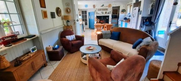 2 bedrooms House in Cotes-d'Armor, France No. 194499 10