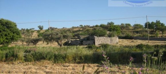 Studio in Ragusa, Italy No. 230706 14
