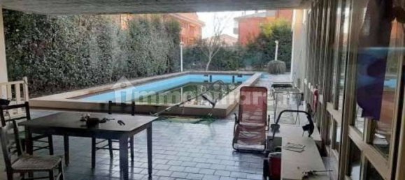 5 bedrooms Villa in San Bonifacio, Italy No. 321484 13