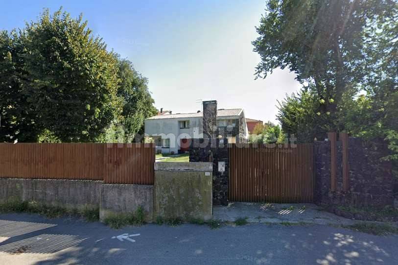 5 bedrooms Villa in San Bonifacio, Italy No. 321484