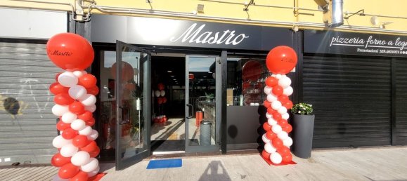 147m² Commercial property in Latina, Italy No. 256076 2