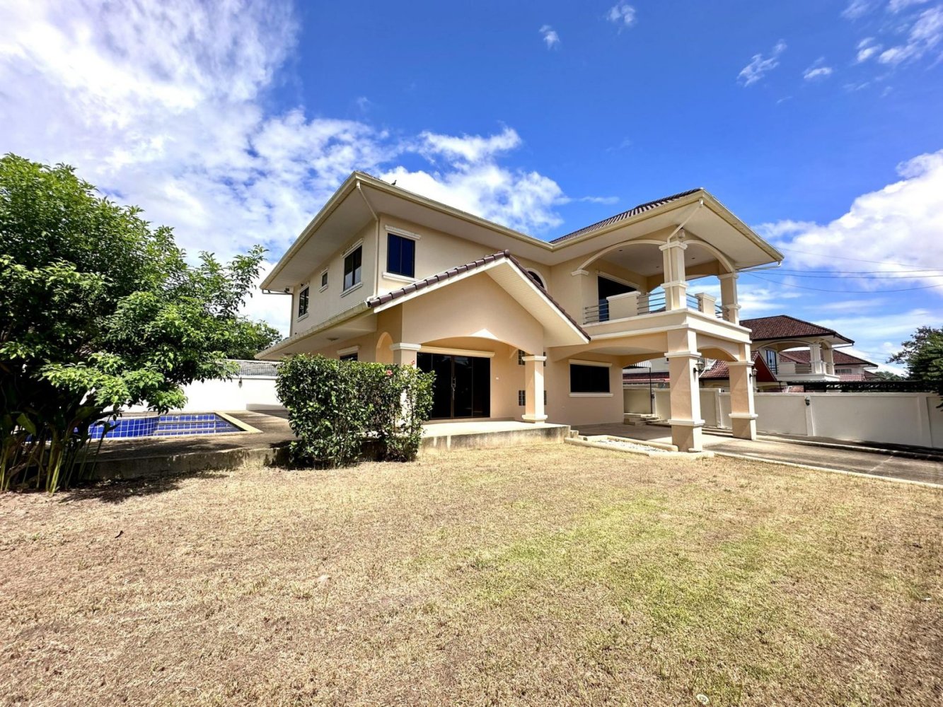 Moradia T5 em Pattaya, Thailand N.º 60060