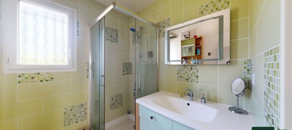 3 bedrooms House in Prunay-le-Gillon, France No. 276822 7