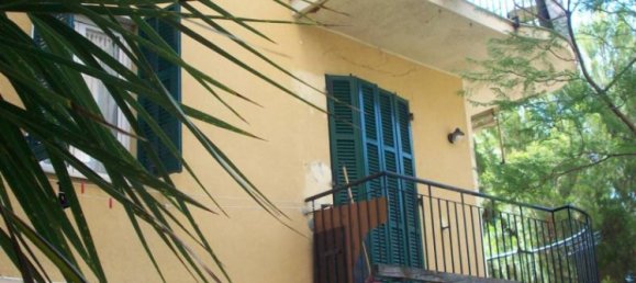 2 Schlafzimmer Wohnung in Imperia, Italy, Nr. 222181 8
