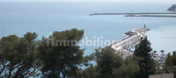 2 Schlafzimmer Wohnung in Imperia, Italy, Nr. 222181 5