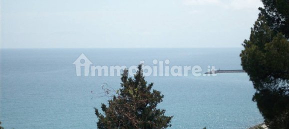 2 Schlafzimmer Wohnung in Imperia, Italy, Nr. 222181 3