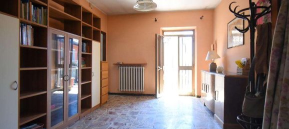 Дом с 6 комнатами в Монтеу Роэро, Италия № 298787 12