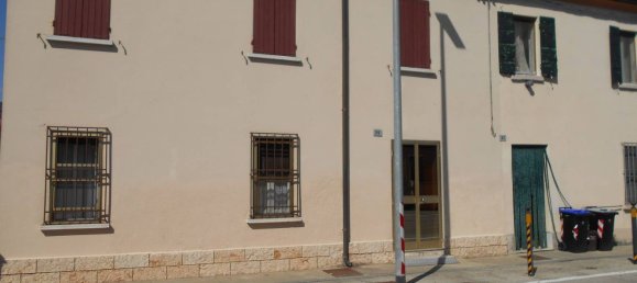 6 rooms House in Portomaggiore, Italy No. 298748 4