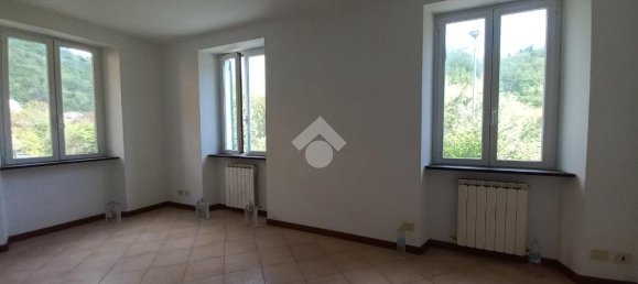 4 rooms Apartment in San Colombano Certenoli, Italy No. 2052 5