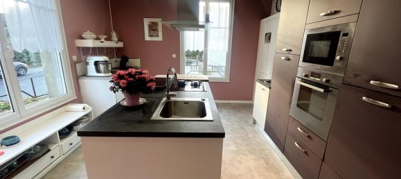 Дом с 4 спальнями в Мерван, Франция № 196152 2