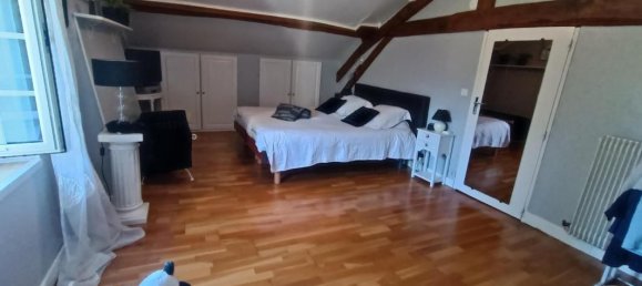 Casa de 5 dormitorios en Chassignolles, France No. 93305 10