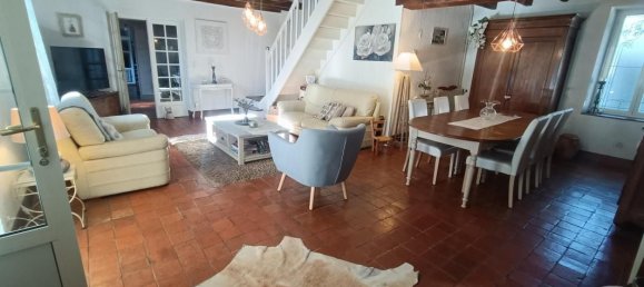 Casa de 5 dormitorios en Chassignolles, France No. 93305 5