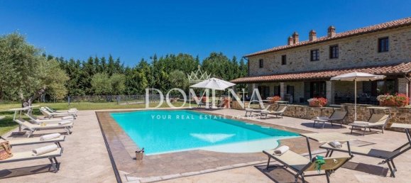 Вилла с 8 спальнями в Туоро суль Тразимено, Италия № 54201 22