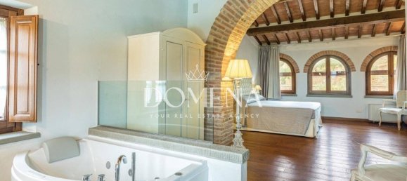 Вилла с 8 спальнями в Туоро суль Тразимено, Италия № 54201 46