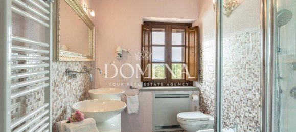 Вилла с 8 спальнями в Туоро суль Тразимено, Италия № 54201 41