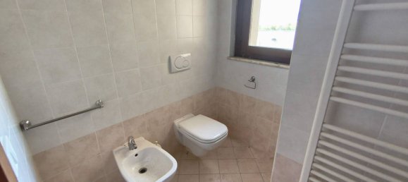 76m² Commercial property in Colonnella, Italy No. 308081 9