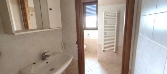 76m² Commercial property in Colonnella, Italy No. 308081 8