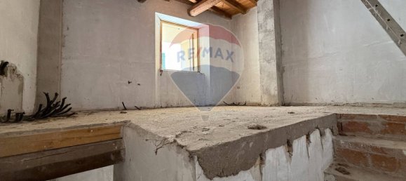 2 Schlafzimmer Haus in Foligno, Italy, Nr. 362031 8