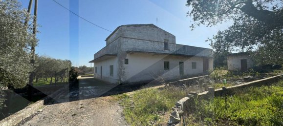 Вилла с 6 комнатами в Монополи, Италия № 20562 17