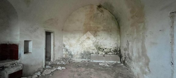 Casa de 2 habitaciónes en Santeramo in Colle, Italy No. 71787 13