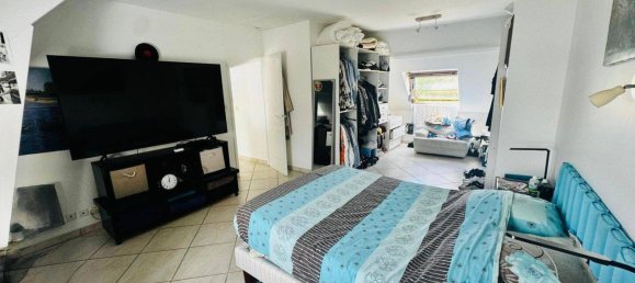 5 rooms House in Carrieres-sur-Seine, France No. 334556 10