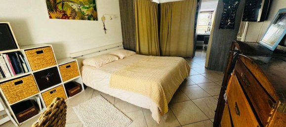 5 rooms House in Carrieres-sur-Seine, France No. 334556 9