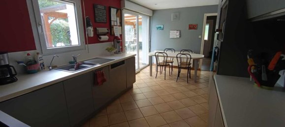 4 Schlafzimmer Haus in Morbecque, France, Nr. 225628 7