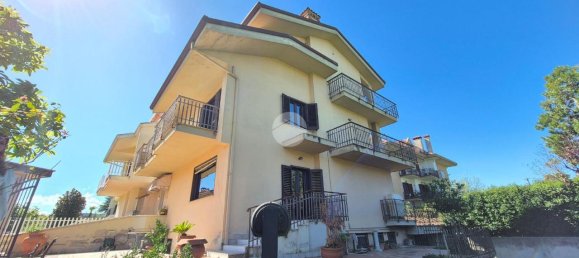 8 rooms Villa in Frosinone, Italy No. 132462 2
