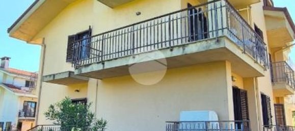 8 rooms Villa in Frosinone, Italy No. 132462 3