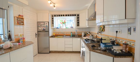 4 bedrooms Villa in Villamartin, Spain No. 538 9